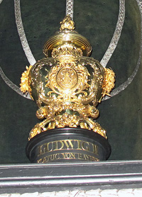 Golden Cup holding the heart of King Ludwig II of Bavaria